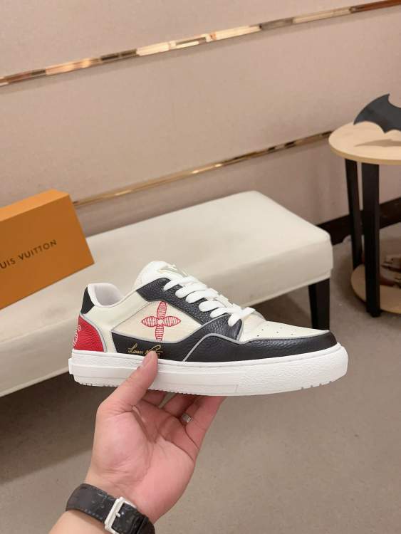 Picture of Louis Vuitton Shoes _SKULVsz38-44hnh021114979